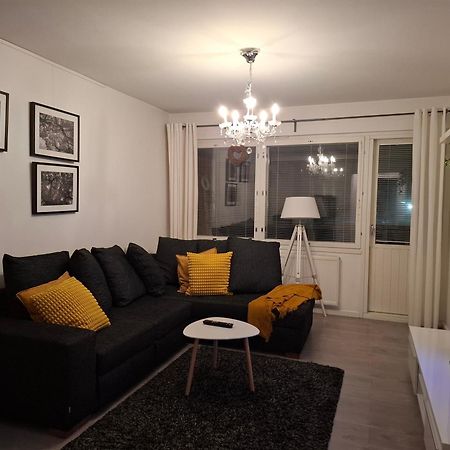 City Apartment Snellmaninkatu 22 A, Yksityinen Pistokkeellinen Paikoitus Sisaeltyy Hintaan Kuopio Eksteriør bilde