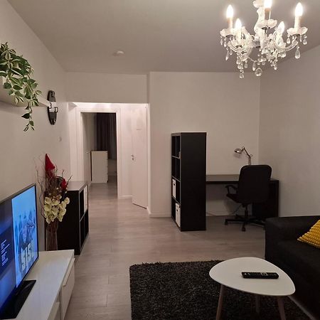City Apartment Snellmaninkatu 22 A, Yksityinen Pistokkeellinen Paikoitus Sisaeltyy Hintaan Kuopio Eksteriør bilde