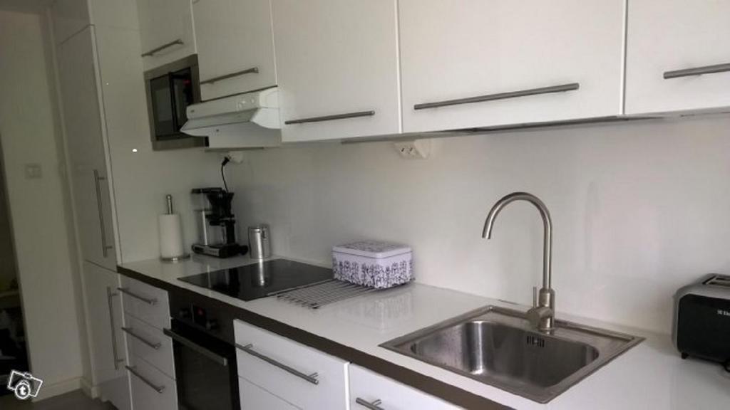 City Apartment Snellmaninkatu 22 A, Yksityinen Pistokkeellinen Paikoitus Sisaeltyy Hintaan Kuopio Rom bilde